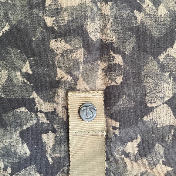 Lululemon NEVER WORN Vinyasa Scarf-Wrap - Picture 6 of 11